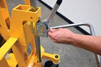 DCR-880-M_R.jpg
